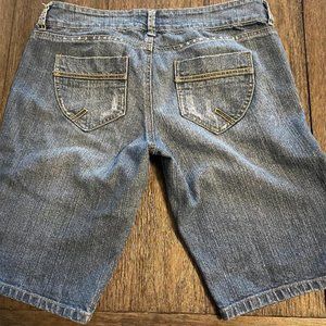 JEAN SHORT - SIZE 11